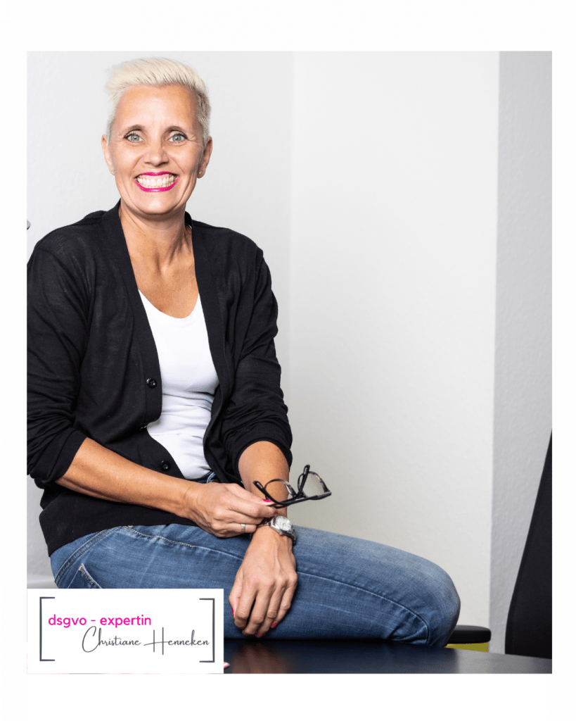 dsvo-expertin, Rechtsanwältin Christiane Henneken und Logo DSGVO-Expertin Christiane Henneken unten links
